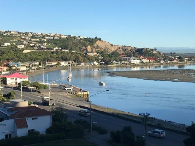 Apartment Redcliffs On Park By Sea